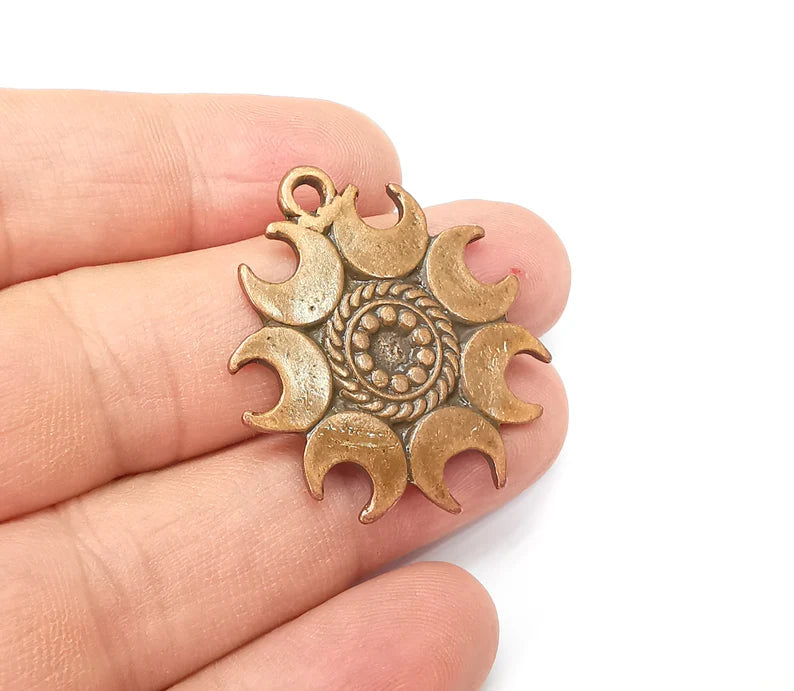 Moon, Crescent Charms Pendant , Antique Copper Plated (37x32mm) G34395