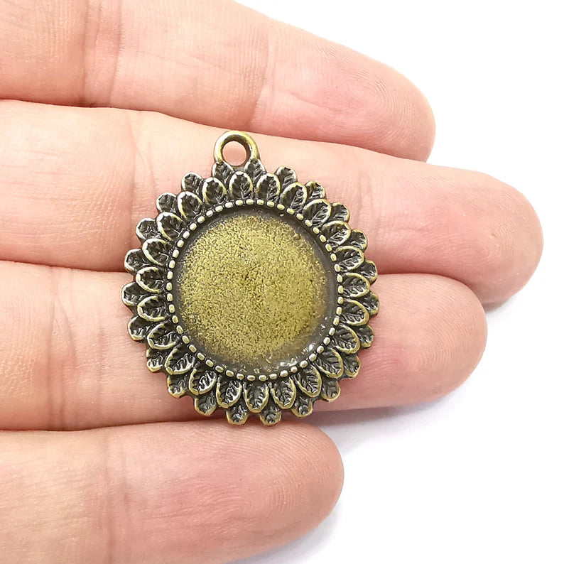 Round Pendant Blanks, Resin Bezel Bases, Mosaic Mountings, Dry flower Frame, Polymer Clay base, Antique Bronze Plated (19mm) G34437