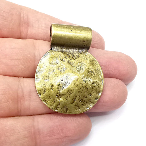 Hammered Disc Pendant, Antique Bronze Plated Pendant (44x33mm) G34338
