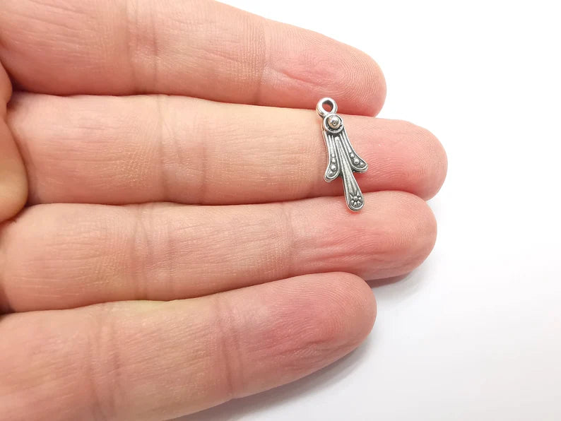 5 Silver Dangle Charms Antique Silver Plated Charms (21x8mm) G34360