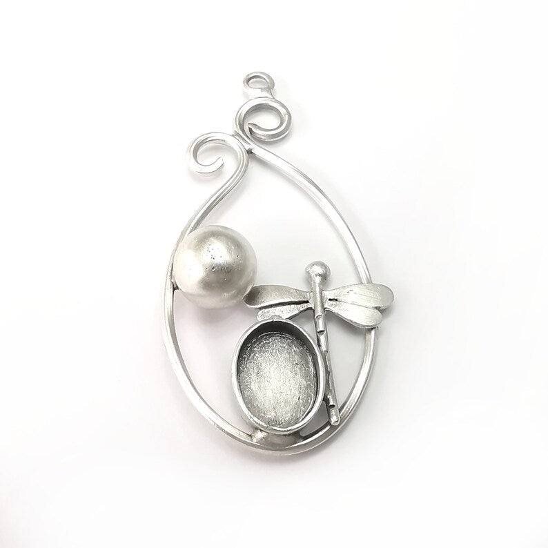 Dragonfly Ball Oval Pendant Base Setting Bezel Blank Antique Silver Plated Brass Pendant (56mm) (14x10mm blank) G34362