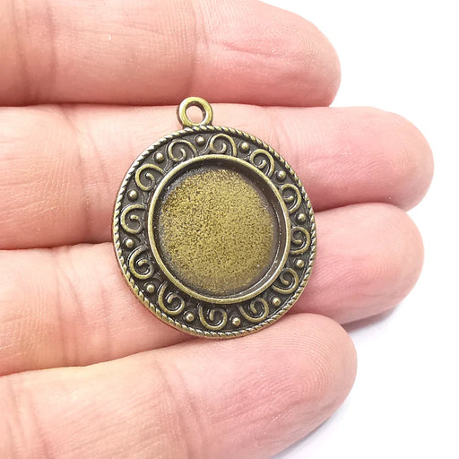 Round Pendant Blanks, Resin Bezel Bases, Mosaic Mountings, Dry flower Frame, Polymer Clay base, Antique Bronze Plated (17mm) G34371