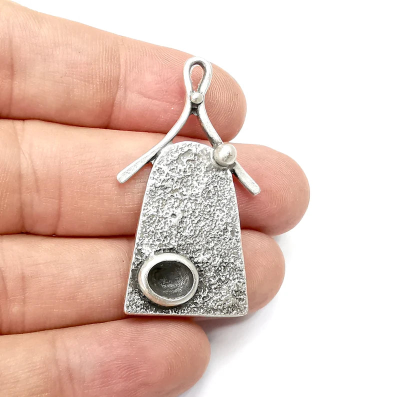 Pendant Blanks Oval , Resin Bezel Bases, Mosaic Mountings, Dry flower Frame, Polymer Clay base, Antique Silver Plated (8x6mm) G34416