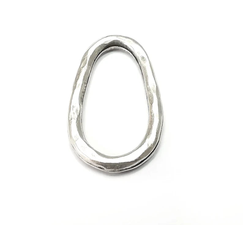 4 Hammered Oval Findings, Connector Antique Silver Plated (29x17mm) G34418