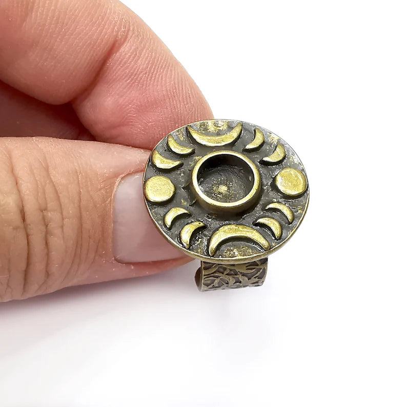 Crescent Moon Ring, The Phases of The Moon Ring Blank Setting, Cabochon Mounting, Adjustable Resin Base Bezels, Antique Bronze (8mm) G34420