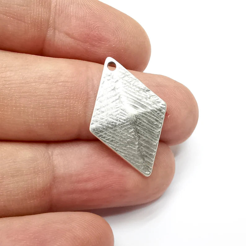 5 Marquise Charms, Antique Silver Plated Charms (28x18mm) G34426