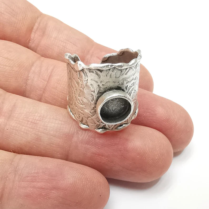 Textured Tube Ring Blank Setting, Cabochon Mounting, Adjustable Resin Ring Base Bezels, Antique Silver Plated (8mm round bezel) G34494