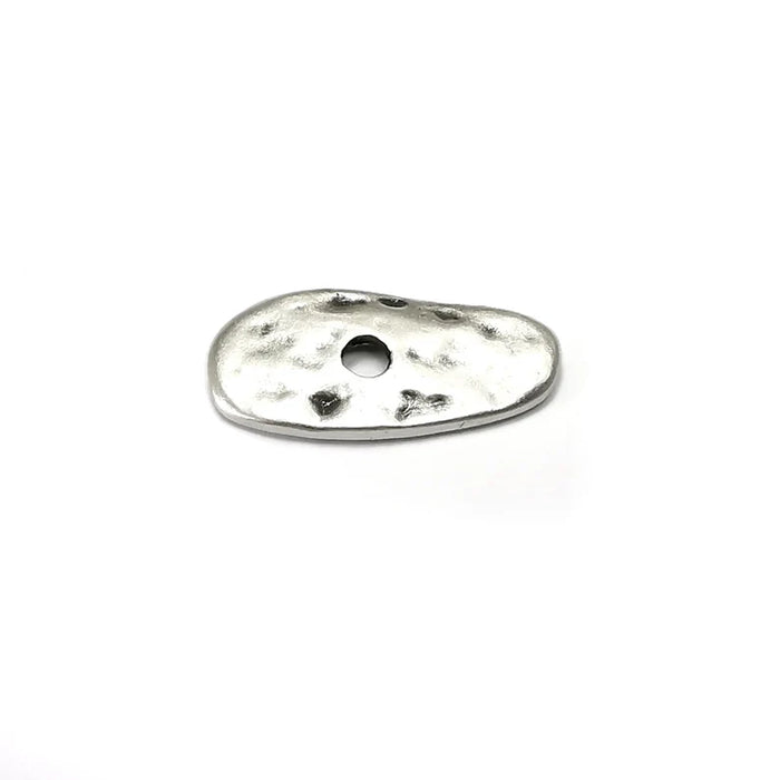 Hammered Oval Disc, Middle Hole Charms, Antique Silver Plated Charms (24x12mm) G34441