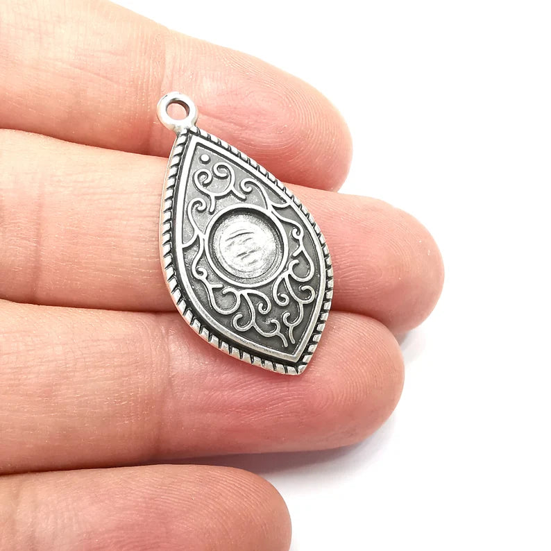 Drop Charms Blanks, Resin Bezel Bases, Mosaic Mountings, Dry flower Frame, Polymer Clay base, Antique Silver Plated (8mm) G34502