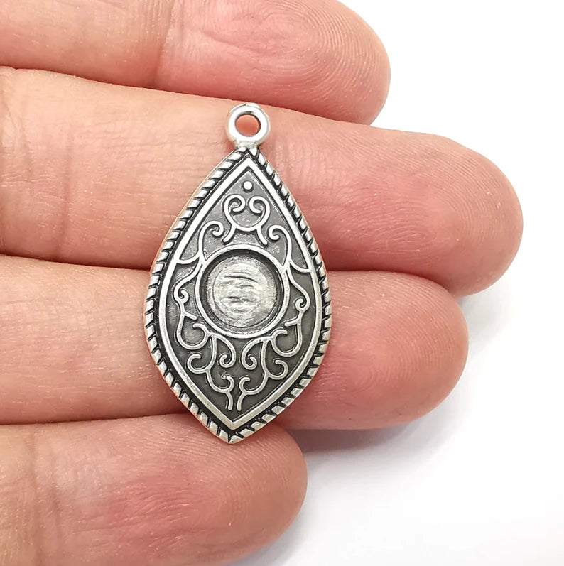 Drop Charms Blanks, Resin Bezel Bases, Mosaic Mountings, Dry flower Frame, Polymer Clay base, Antique Silver Plated (8mm) G34502