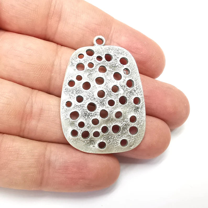 Filigree Pendant, Antique Silver Plated Pendant (44x30mm) G34503