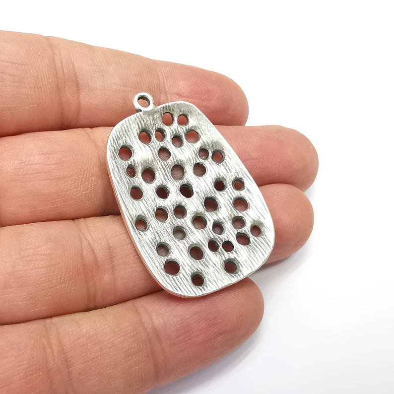 Filigree Pendant, Antique Silver Plated Pendant (44x30mm) G34503