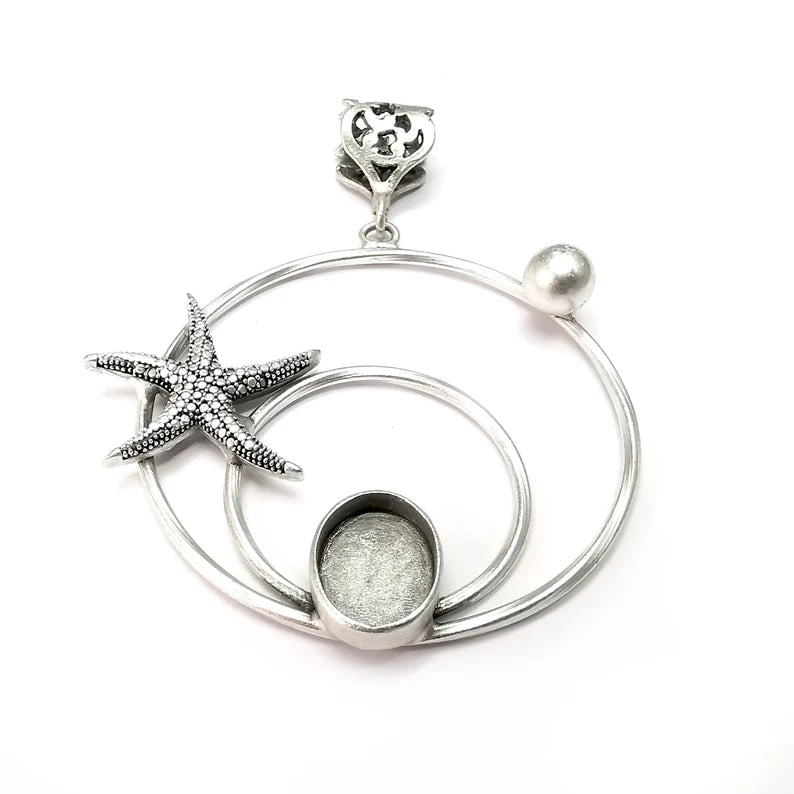 Starfish Hoop Pendant Base Setting Bezel Blank Antique Silver Plated Brass Pendant (70mm) (13x10mm blank) G34467