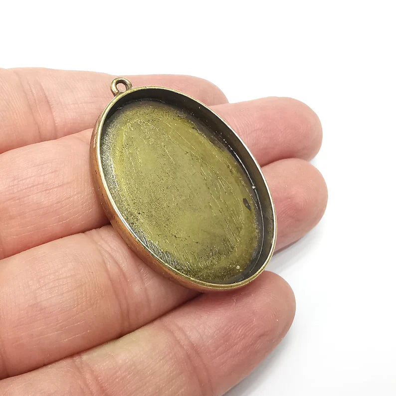 Oval Pendant Blanks, Resin Bezel Bases, Mosaic Mountings, Dry flower Frame, Polymer Clay base, Antique Bronze Plated (40x30mm) G34541