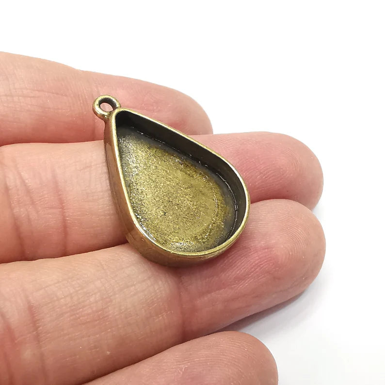 2 Drop Pendant Blanks, Resin Bezel Bases, Mosaic Mountings, Dry flower Frame, Polymer Clay base, Antique Bronze Plated (25x18mm) G34542