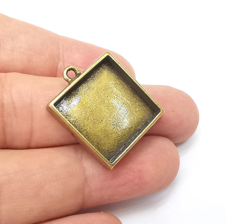 Square Pendant Blank, Resin Bezel Base, Mosaic Mounting, Dry flower Frame, Polymer Clay base, Antique Bronze Plated (20x20mm blank) G34586
