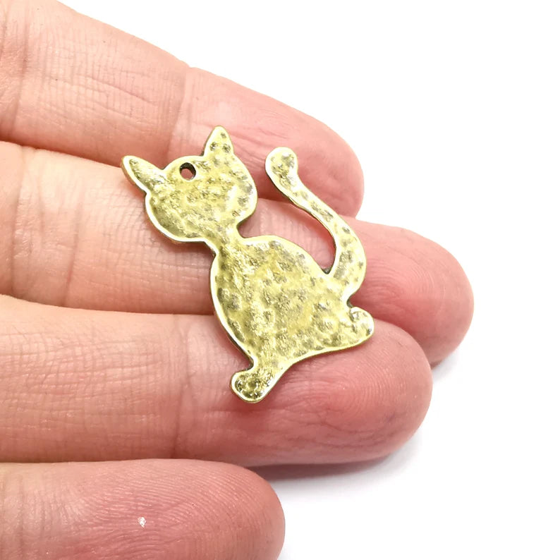 Cat Charms Antique Bronze Plated Charms (32x22mm) G34608