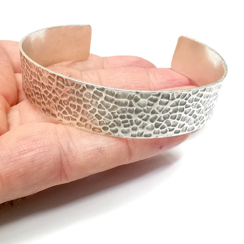 Hammered small cuff | Argentium silver bracelet | A & R Jewellery