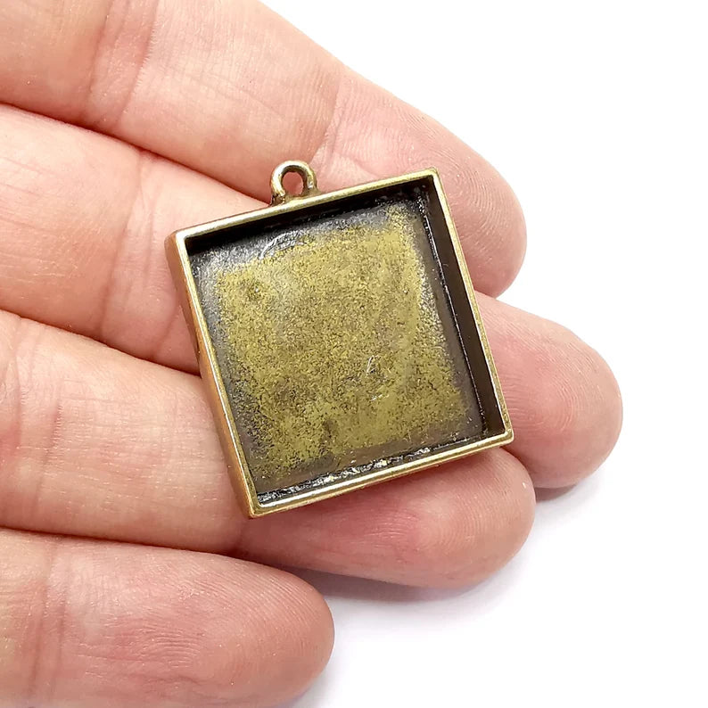 Square Pendant Blanks, Resin Bezel Bases, Mosaic Mountings, Dry flower Frame, Polymer Clay base, Antique Bronze Plated (25mm) G34548
