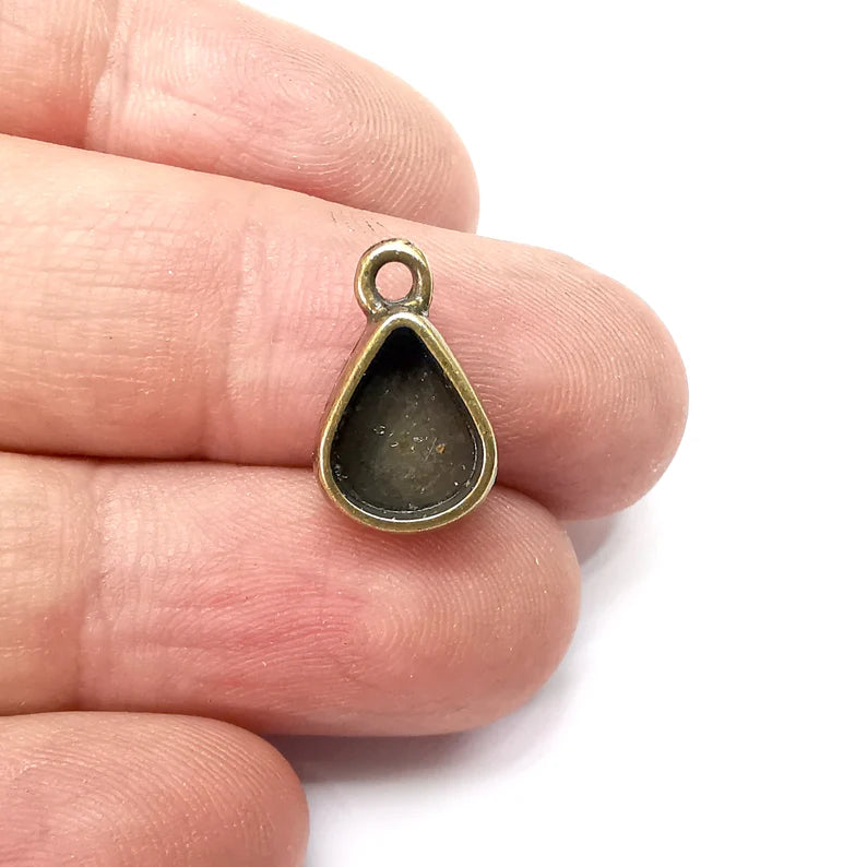 5 Drop Pendant Blanks, Resin Bezel Bases, Mosaic Mountings, Dry flower Frame, Polymer Clay base, Antique Bronze Plated (10x8mm) G34552