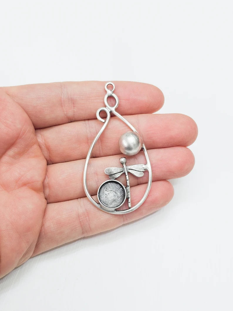 Dragonfly Ball Round Pendant Base Setting Bezel Blank Antique Silver Plated Brass Pendant (60mm) (10mm blank) G34625