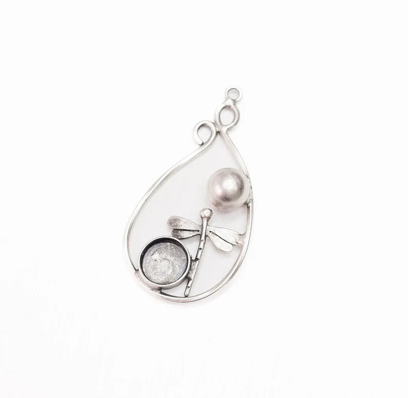 Dragonfly Ball Round Pendant Base Setting Bezel Blank Antique Silver Plated Brass Pendant (60mm) (10mm blank) G34625