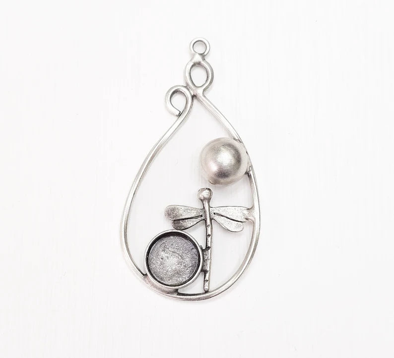 Dragonfly Ball Round Pendant Base Setting Bezel Blank Antique Silver Plated Brass Pendant (60mm) (10mm blank) G34625