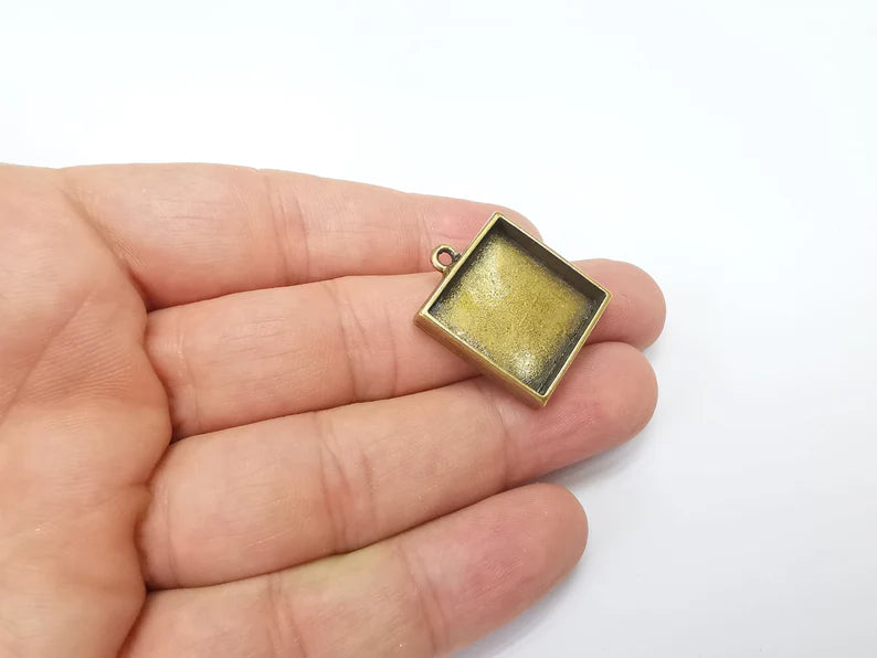 Square Pendant Blank, Resin Bezel Base, Mosaic Mounting, Dry flower Frame, Polymer Clay base, Antique Bronze Plated (20x20mm blank) G34586