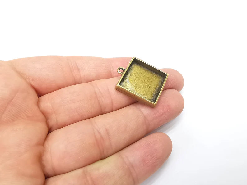 Square Pendant Blank, Resin Bezel Base, Mosaic Mounting, Dry flower Frame, Polymer Clay base, Antique Bronze Plated (20x20mm blank) G34586