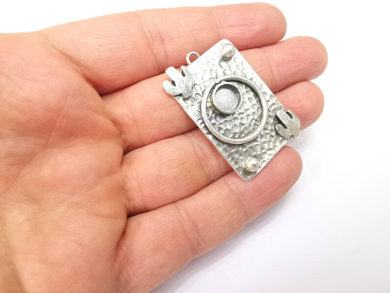 Cactus Charms, Desert Charms Blank Resin Bezel Mounting Cabochon Base Setting Antique Silver Plated Brass (6mm Blank) G34704