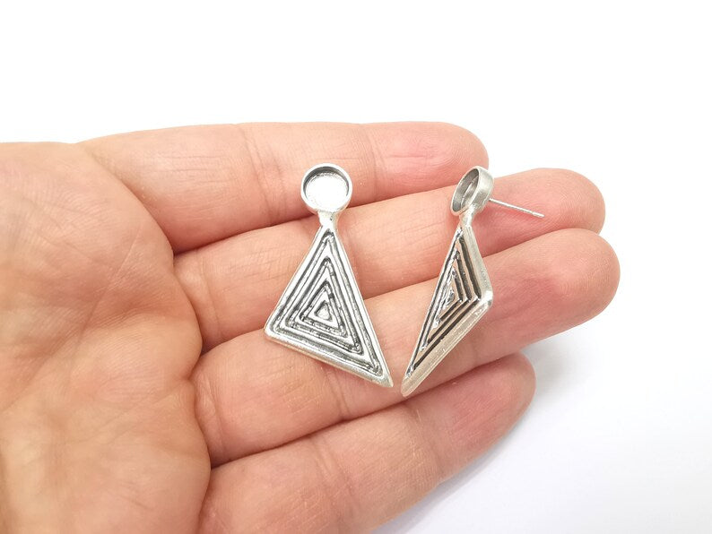 Triangle Silver Earring Blank Base Antique Silver Plated Brass Earring Bezel (8mm cabochon bezel) (41x18mm) G34705