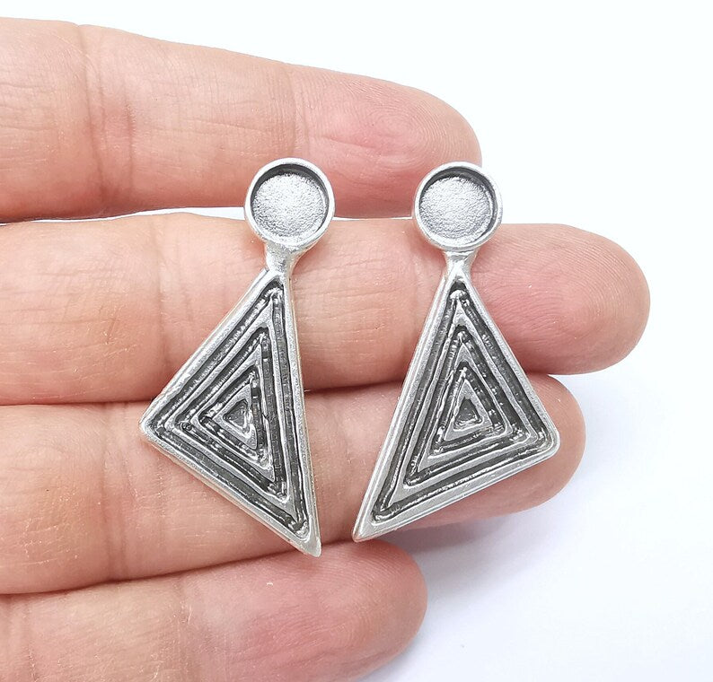 Triangle Silver Earring Blank Base Antique Silver Plated Brass Earring Bezel (8mm cabochon bezel) (41x18mm) G34705