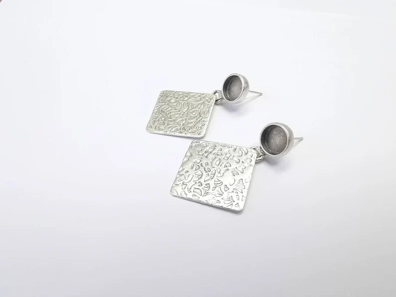Earring Blank Base Antique Silver Plated Brass Earring Bezel (8mm cabochon bezel) (38x26mm) G34712