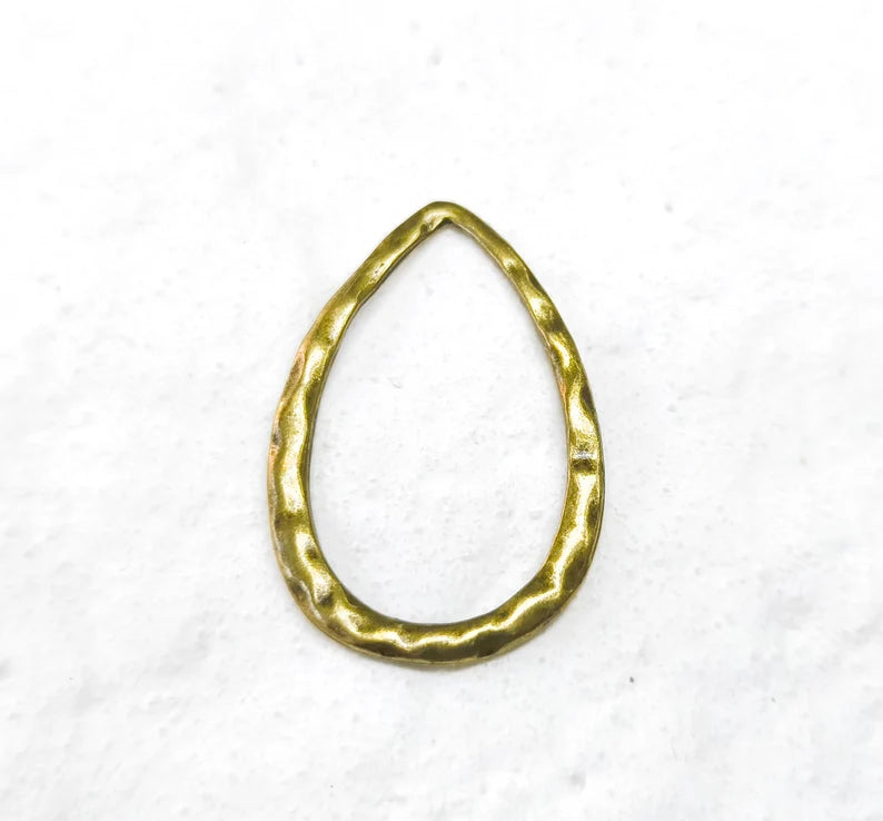 2 Hammered Drop Charms, Findings Antique Bronze Plated (45x30mm) G34622