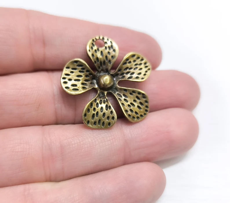 Flower Charms, Antique Bronze Plated Charms (31mm) G34626