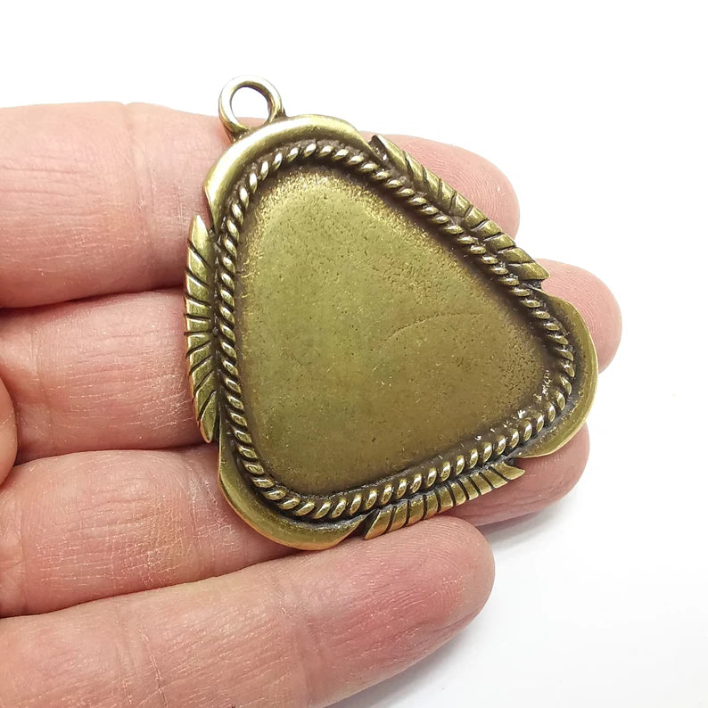 Pendant Blanks, Resin Bezel, Cabochon Bases, Mosaic Mountings, Dry flower Frame, Polymer Clay, Antique Bronze Brass (40x40mm) G34764