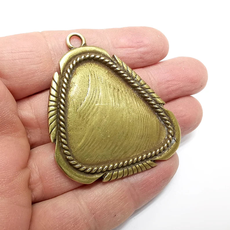 Pendant Blanks, Resin Bezel, Cabochon Bases, Mosaic Mountings, Dry flower Frame, Polymer Clay, Antique Bronze Brass (40x40mm) G34764