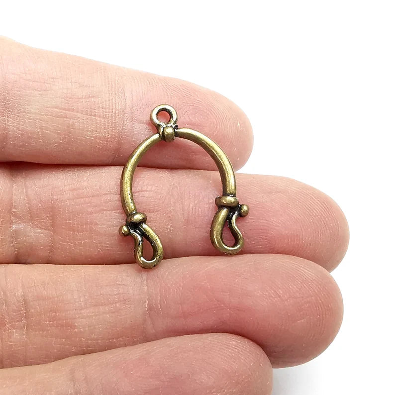 4 Antique Bronze Dangle Charms, Connector, Antique Bronze Plated (27x20mm) G34767