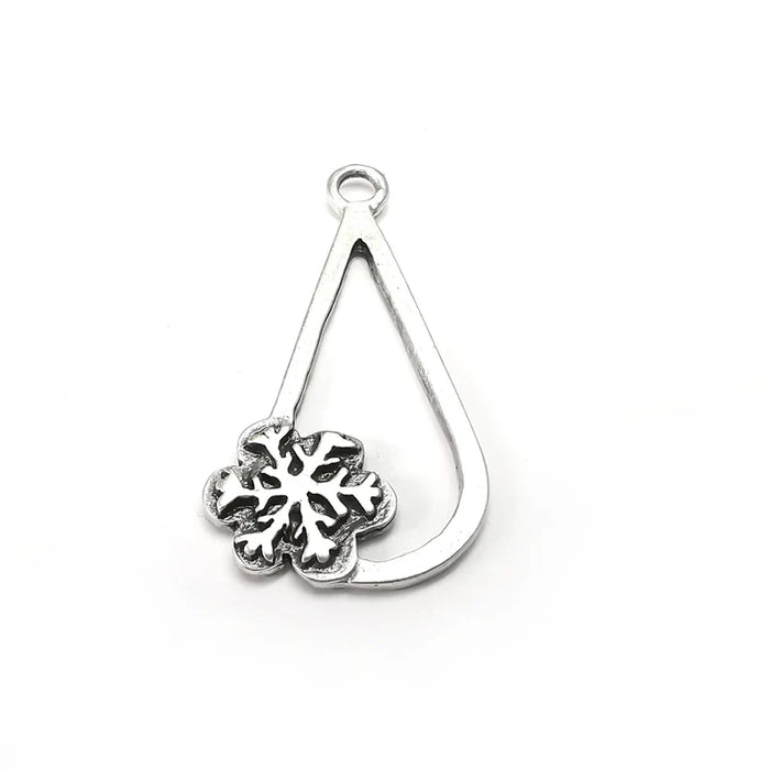 Snow Flake Drop Charms, Antique Silver Plated Charms (39x21mm) G34792