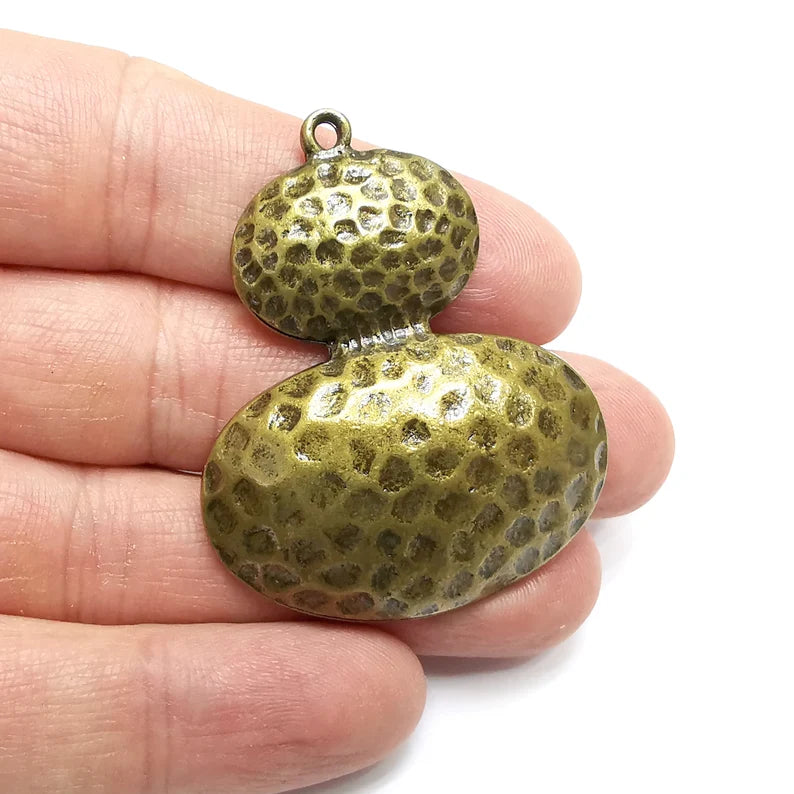 Oval Hammered Charms, Dangle Charms Antique Bronze Plated (51x41mm) G34808