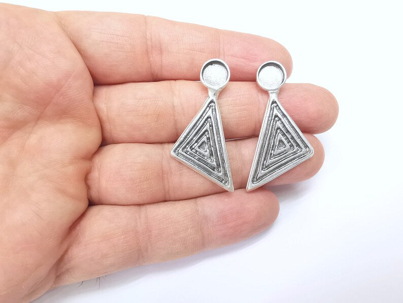 Triangle Silver Earring Blank Base Antique Silver Plated Brass Earring Bezel (8mm cabochon bezel) (41x18mm) G34705