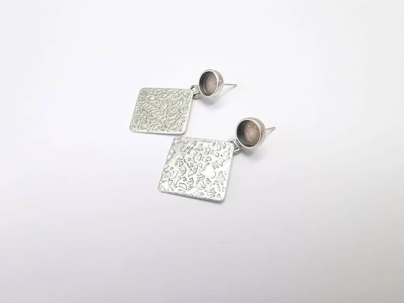 Earring Blank Base Antique Silver Plated Brass Earring Bezel (8mm cabochon bezel) (38x26mm) G34712