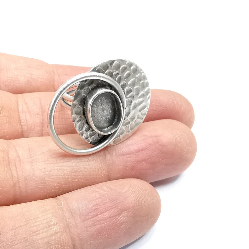 Hammered Oval Ring Setting Resin Ring Blank Cabochon Mounting Adjustable Ring Base Bezel Antique Silver Plated Brass (11x8mm) G34730