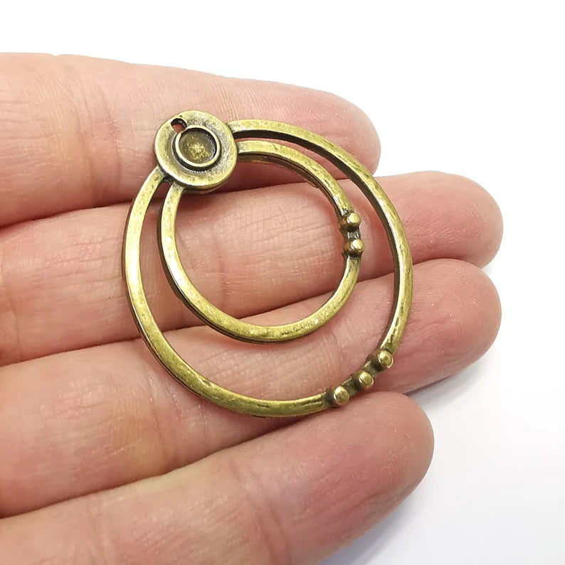 Circles Round Charm Blank Base Antique Bronze Plated 44x40mm (Blank Size 5mm) G34850