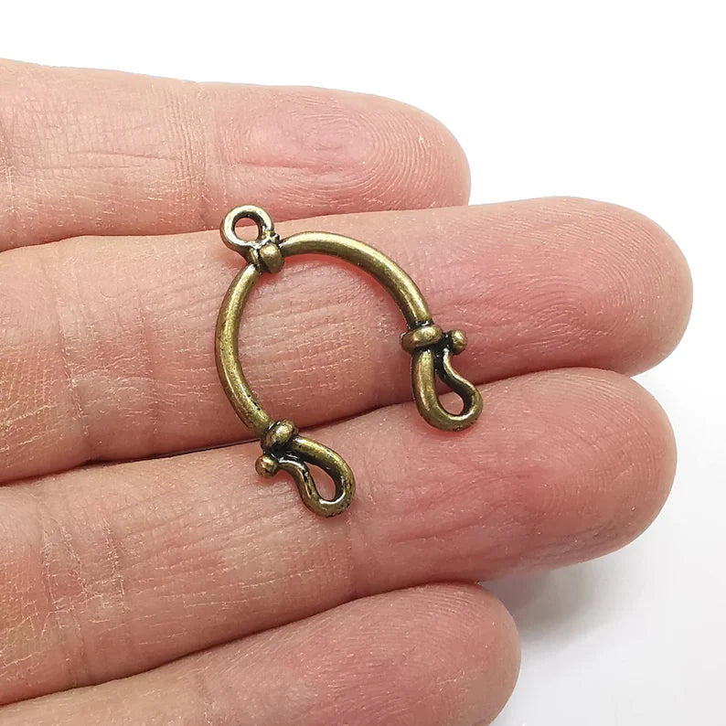 4 Antique Bronze Dangle Charms, Connector, Antique Bronze Plated (27x20mm) G34767