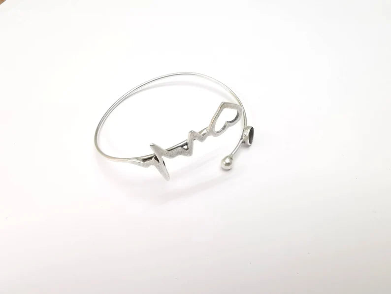Heart Beat Bracelet Bezel, Pulse Cuff Resin Blank, Wristband Cabochon Base, Cabochon Mountings, Antique Silver Plated Brass (6mm) G34868