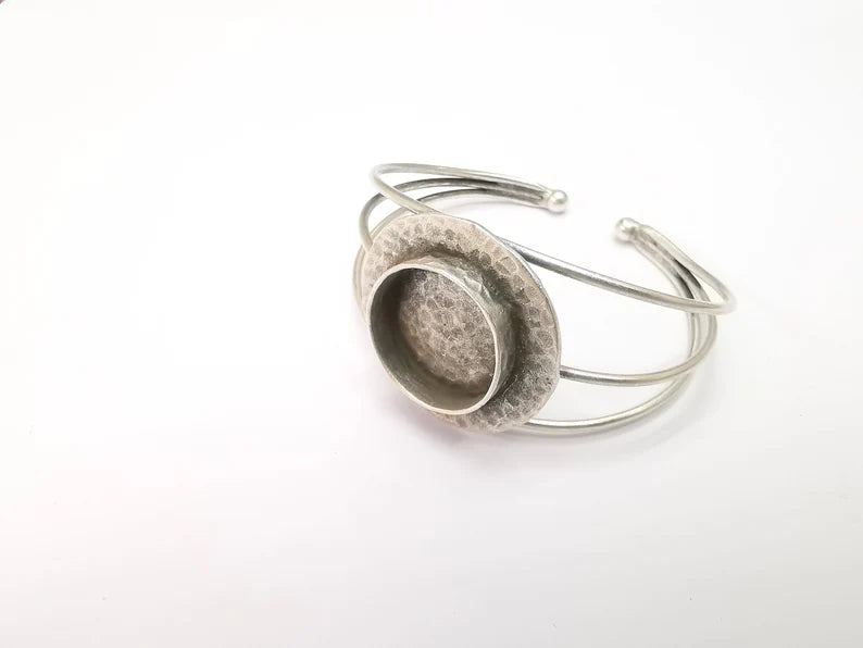 Round Wire Wrapped Bracelet, Bangle Bracelet Bezel, Cuff Resin Blank, Wristband Cabochon Base, Adjustable Antique Silver Brass (20mm) G34869