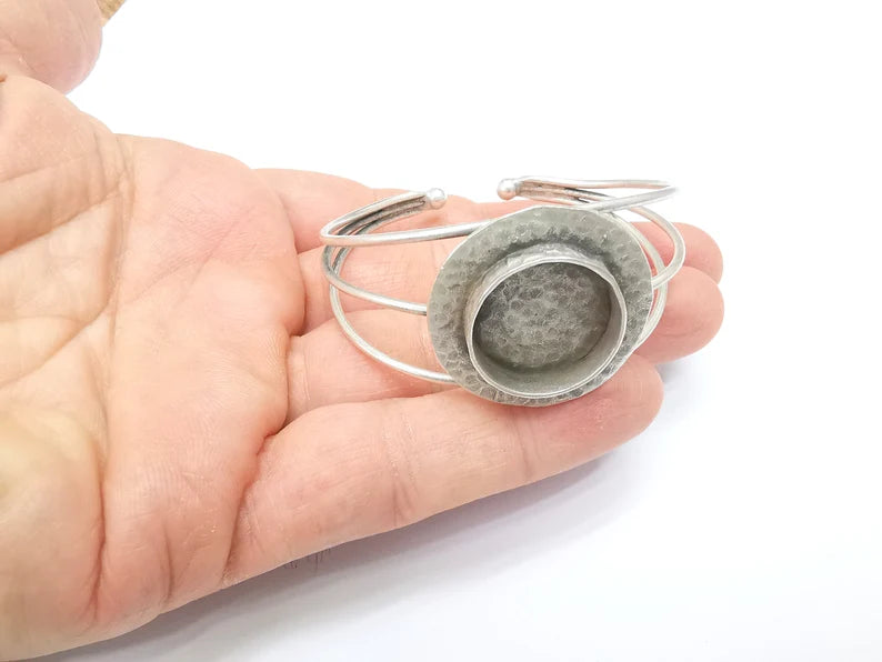 Round Wire Wrapped Bracelet, Bangle Bracelet Bezel, Cuff Resin Blank, Wristband Cabochon Base, Adjustable Antique Silver Brass (20mm) G34869