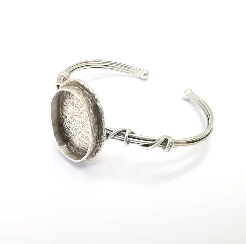 Wire Wrapped Bracelet Bezel, Wrap Cuff Resin Blank, Wristband Base, Cabochon Mounting, Adjustable Antique Silver Plated Brass 25x18mm G34890