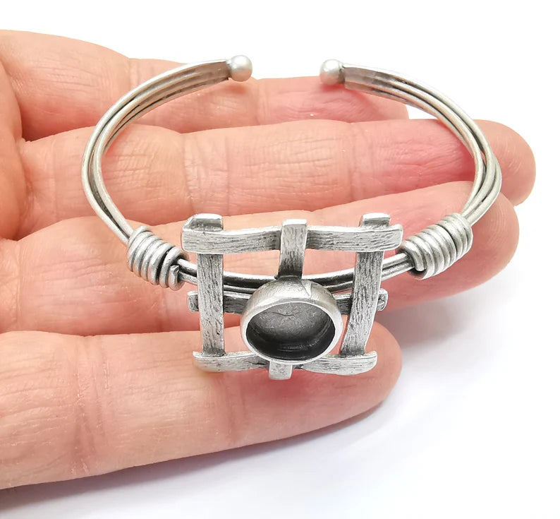 Wire Wrapped Bracelet Bezel, Wrap Cuff Resin Blank, Wristband Base, Cabochon Mountings, Adjustable Antique Silver Plated Brass (10mm) G34891